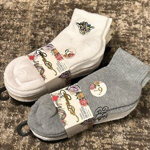 New Ed Hardy women’s sock- 2 packs.